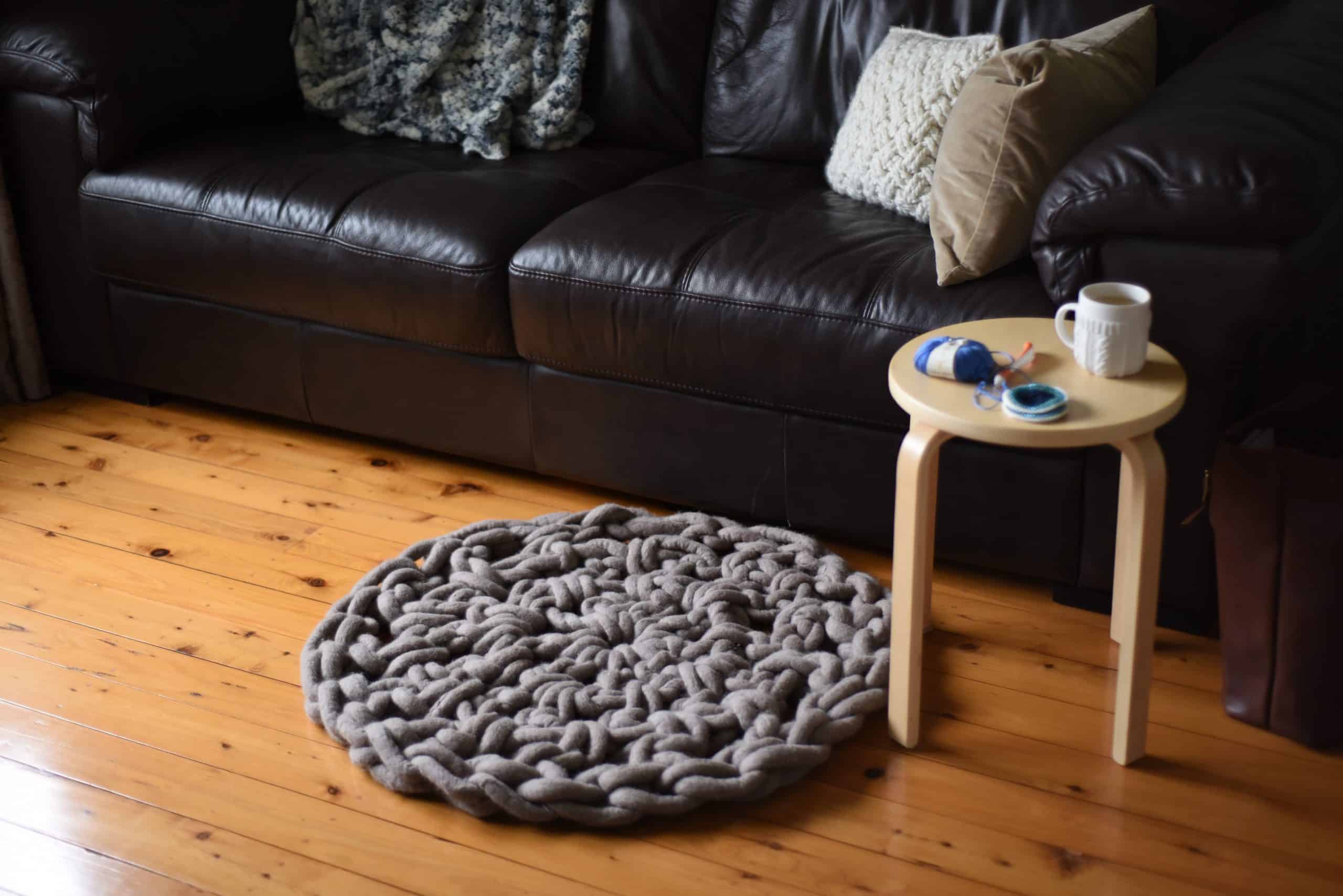 Tour de Crochet Chunky Floor Rug Crochet Pattern by Homelea Lass