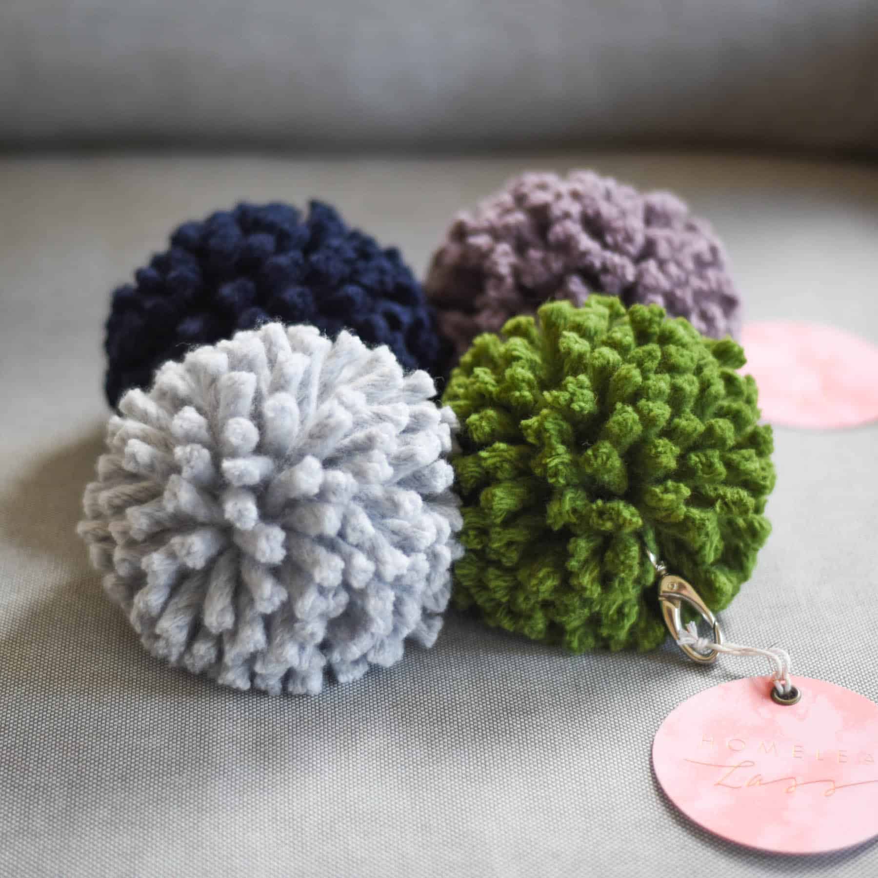 Jumbo PomPoms